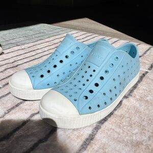 Jefferson Native Sky Blue shoes Size 1 Little Kid Excellent Condition!